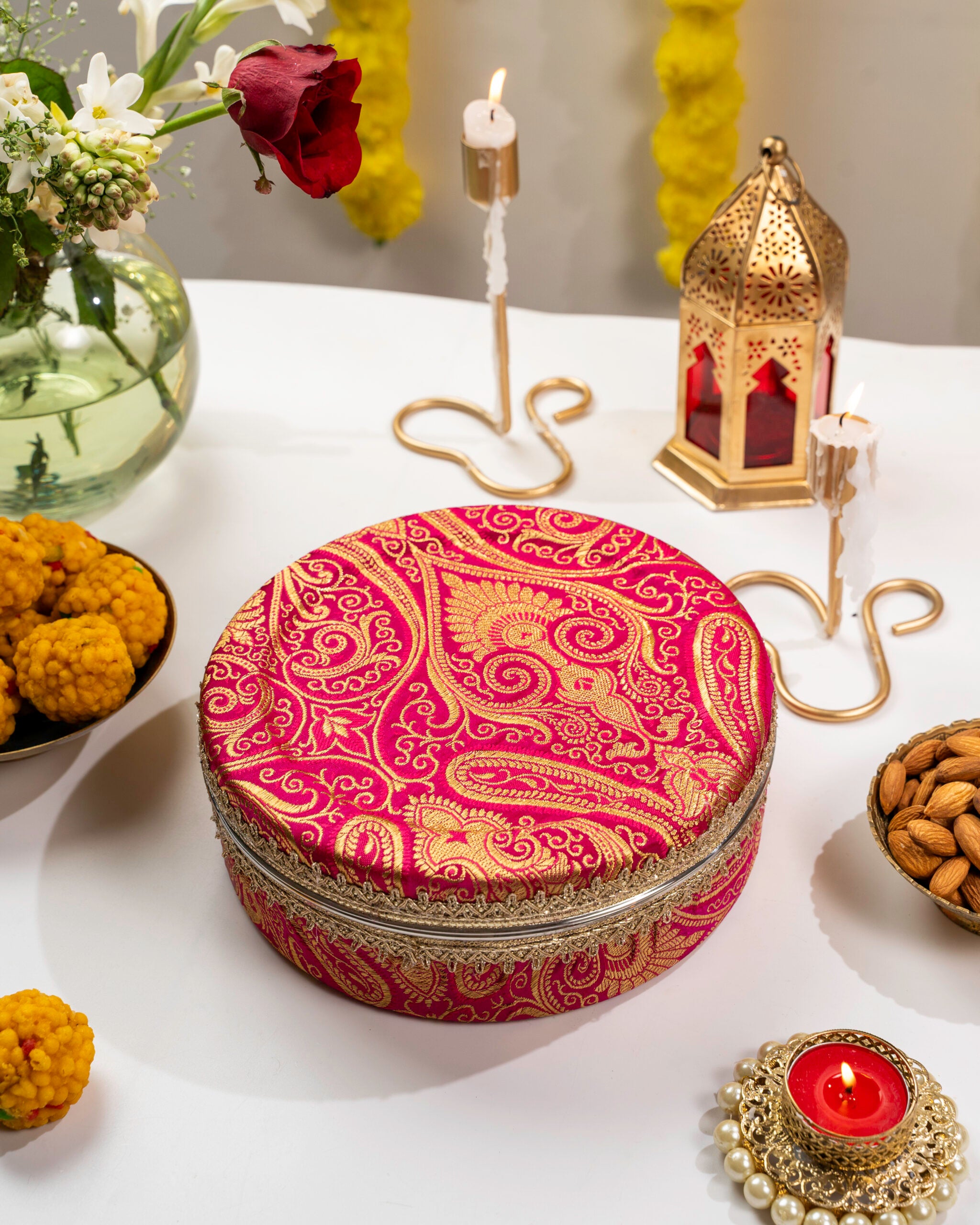 Gulzaar Paisley Flat 1kg Ladoo Box