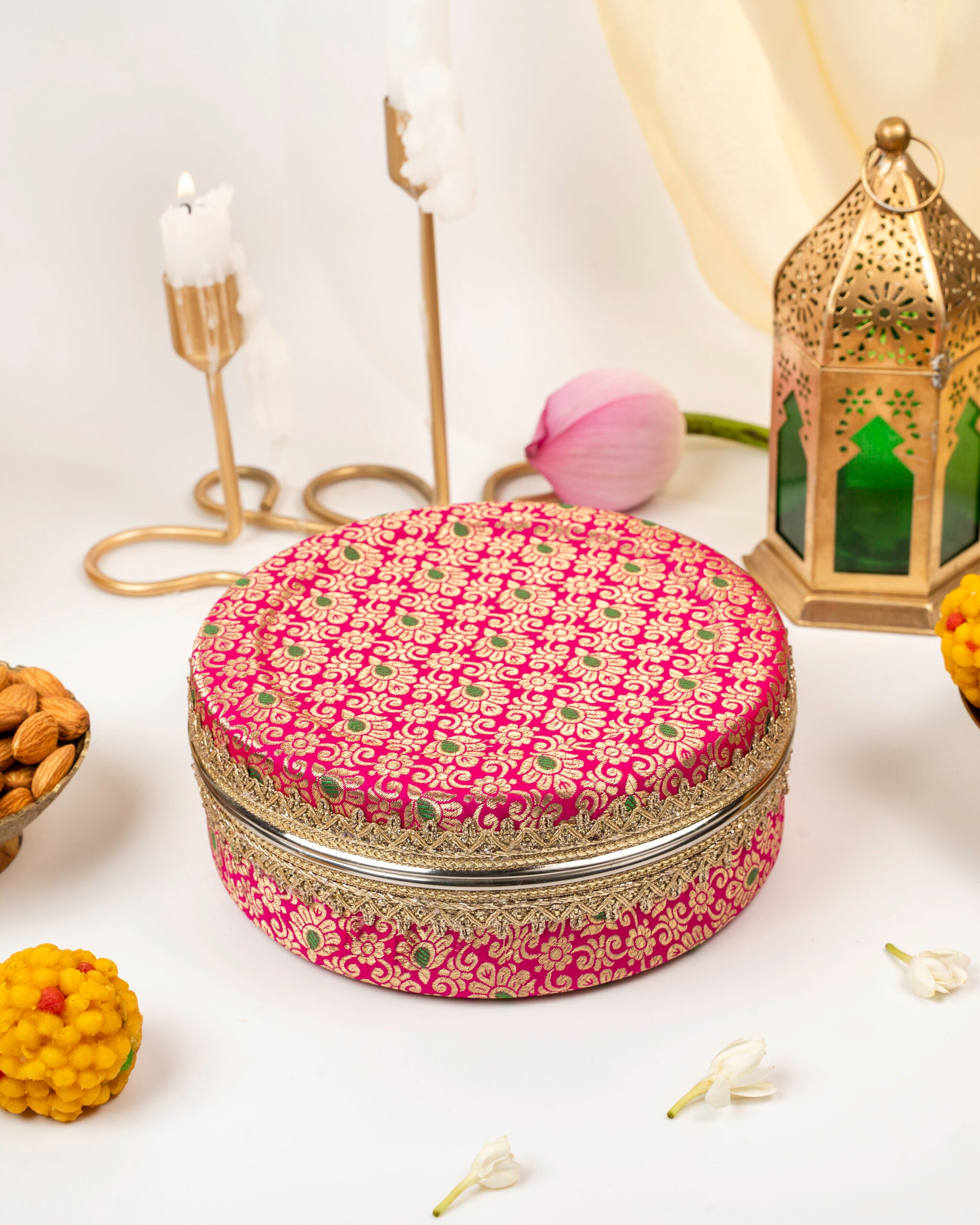 Gulzaar Brocade Ladoo Box Small image 0