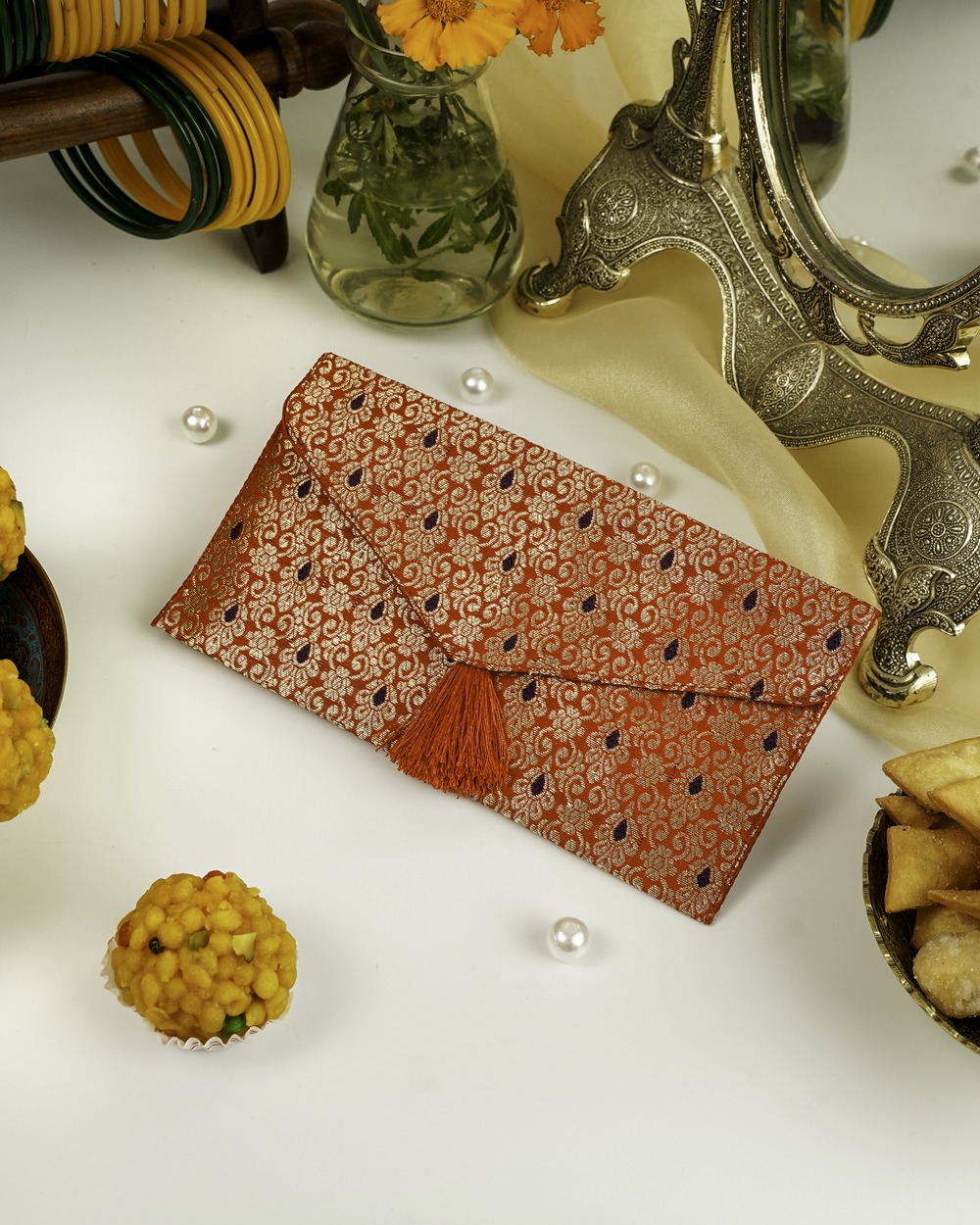 Sindoori Brocade Shagun Envelope