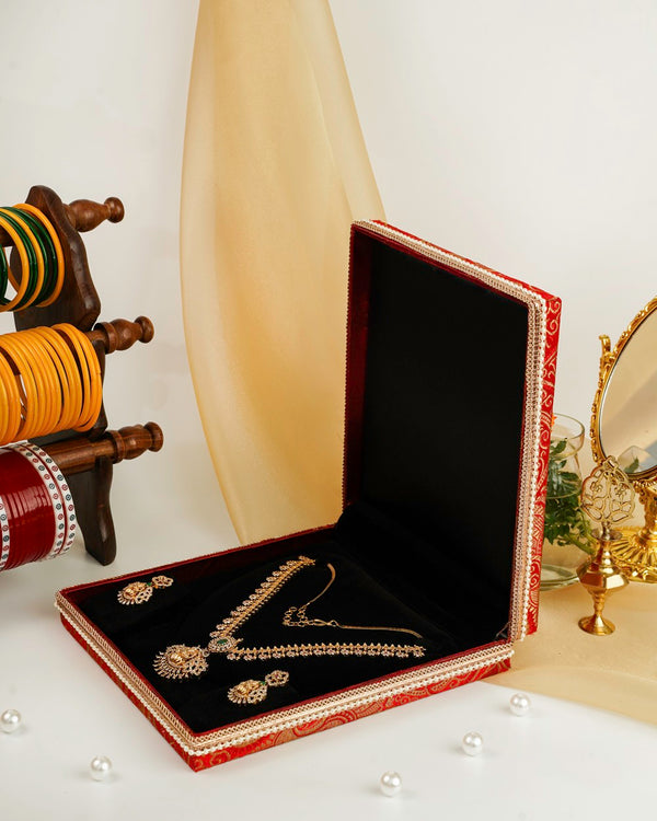 Sindoori Paisley Brocade Necklace Box image 1