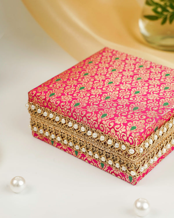 Gulzar Brocade Kada Box image 1
