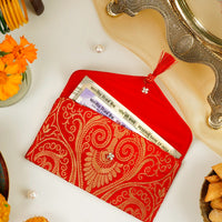 Sindoori Paisley Brocade Shagun Envelope - Image 2