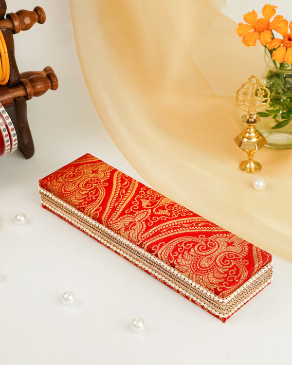 Sindoori Paisley Brocade Chain Box image 0