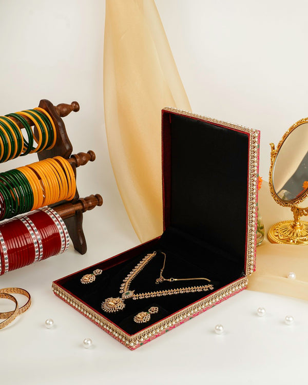 Gulzar Brocade Necklace Box image 1