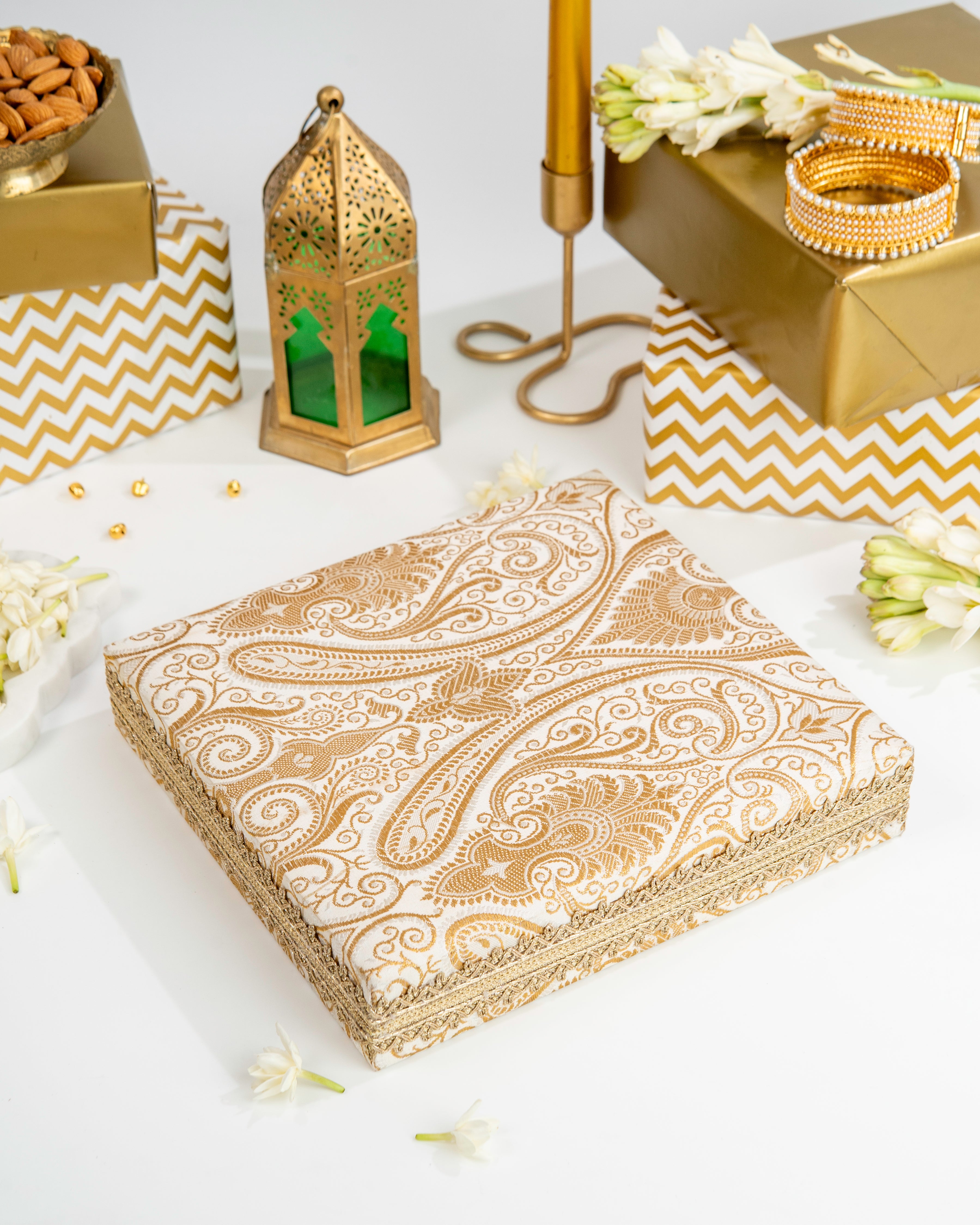 Noori Necklace Box