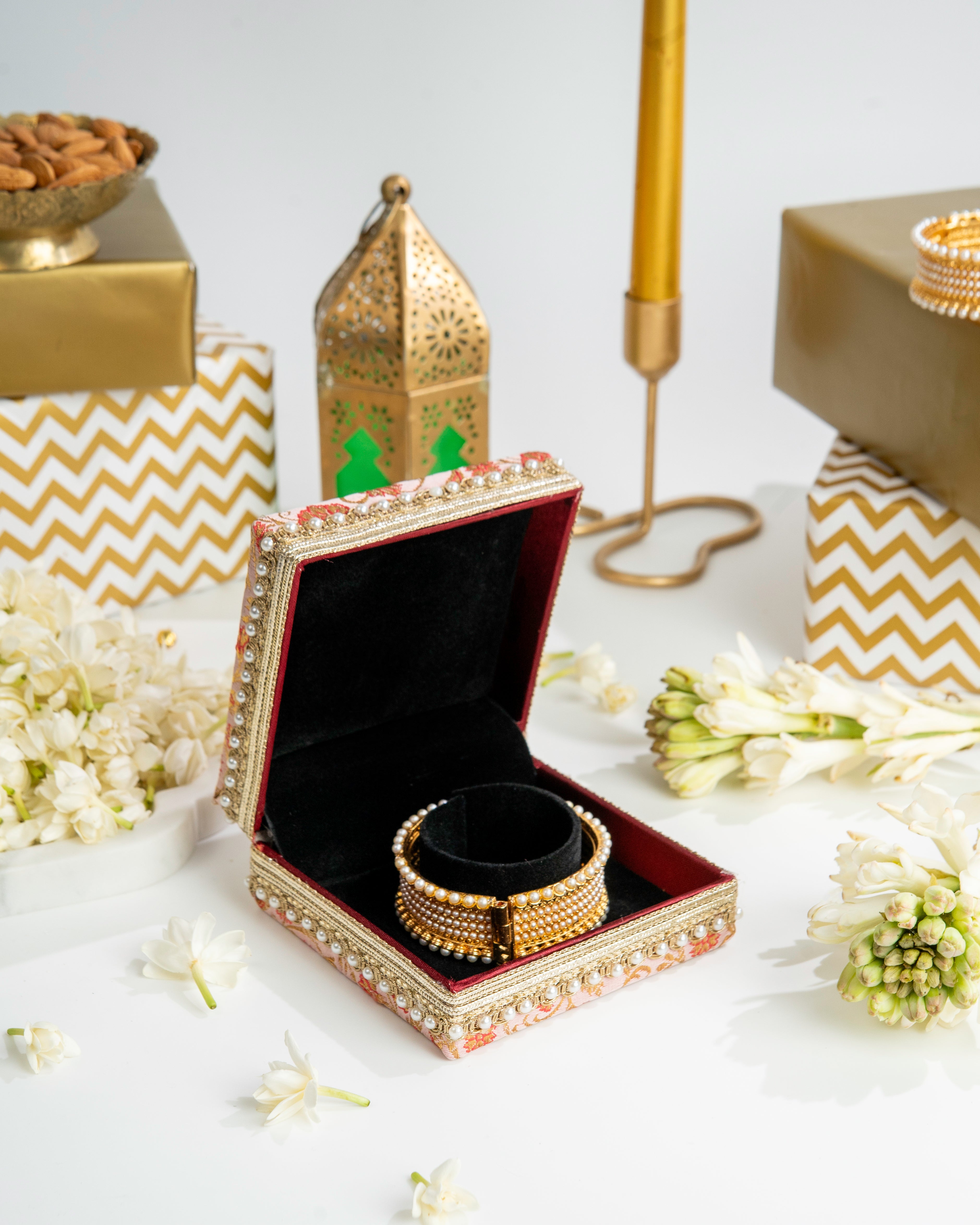 Bahaar Single Kada Box
