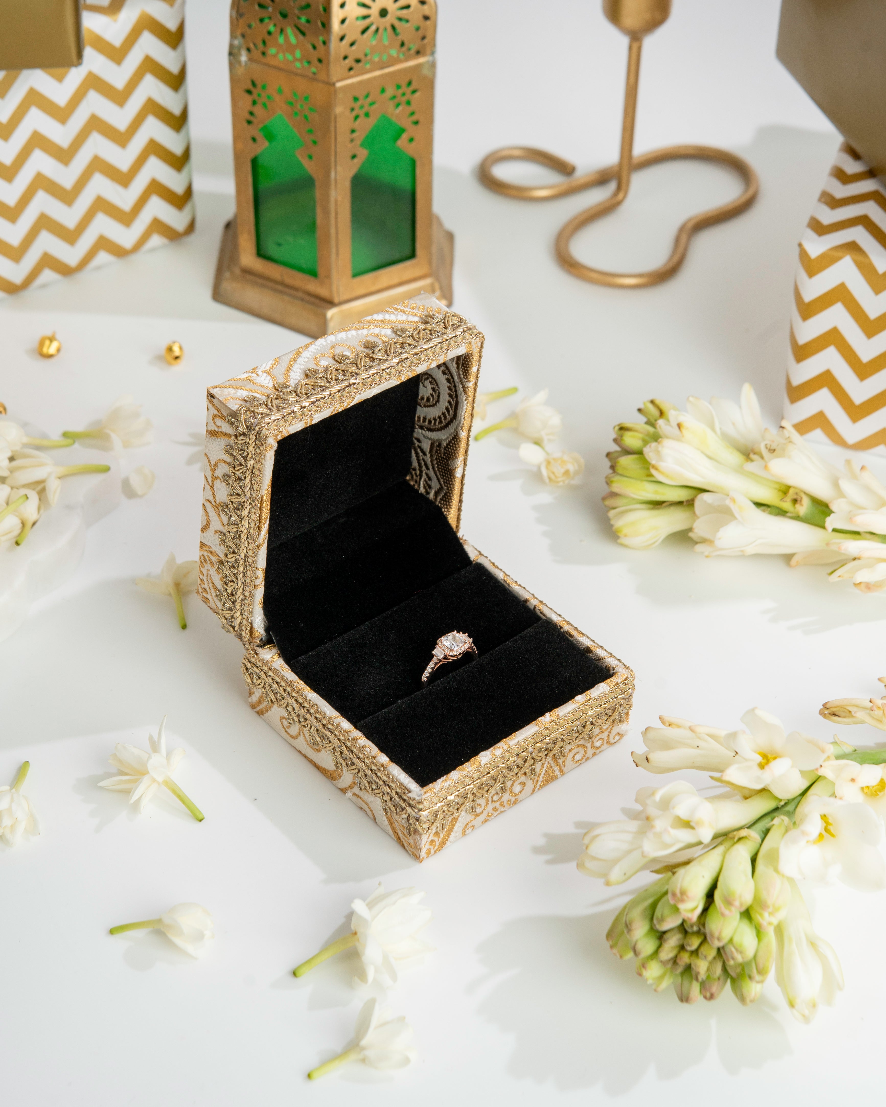 Noori Ring Box
