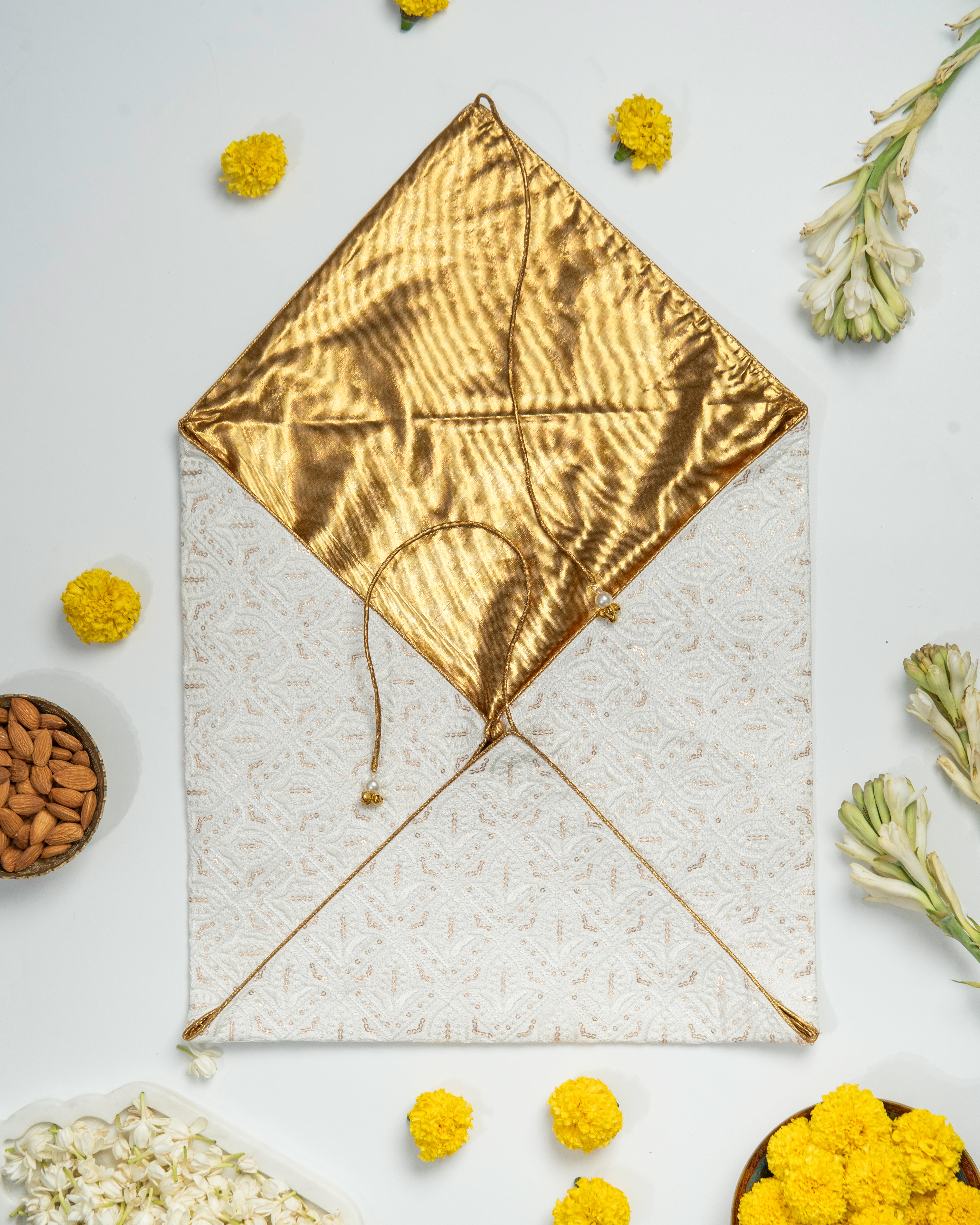Shama Trousseau Gift Bag | Chikankari & Gold