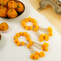 Basant Gaane, Pair of 2 - Image 2