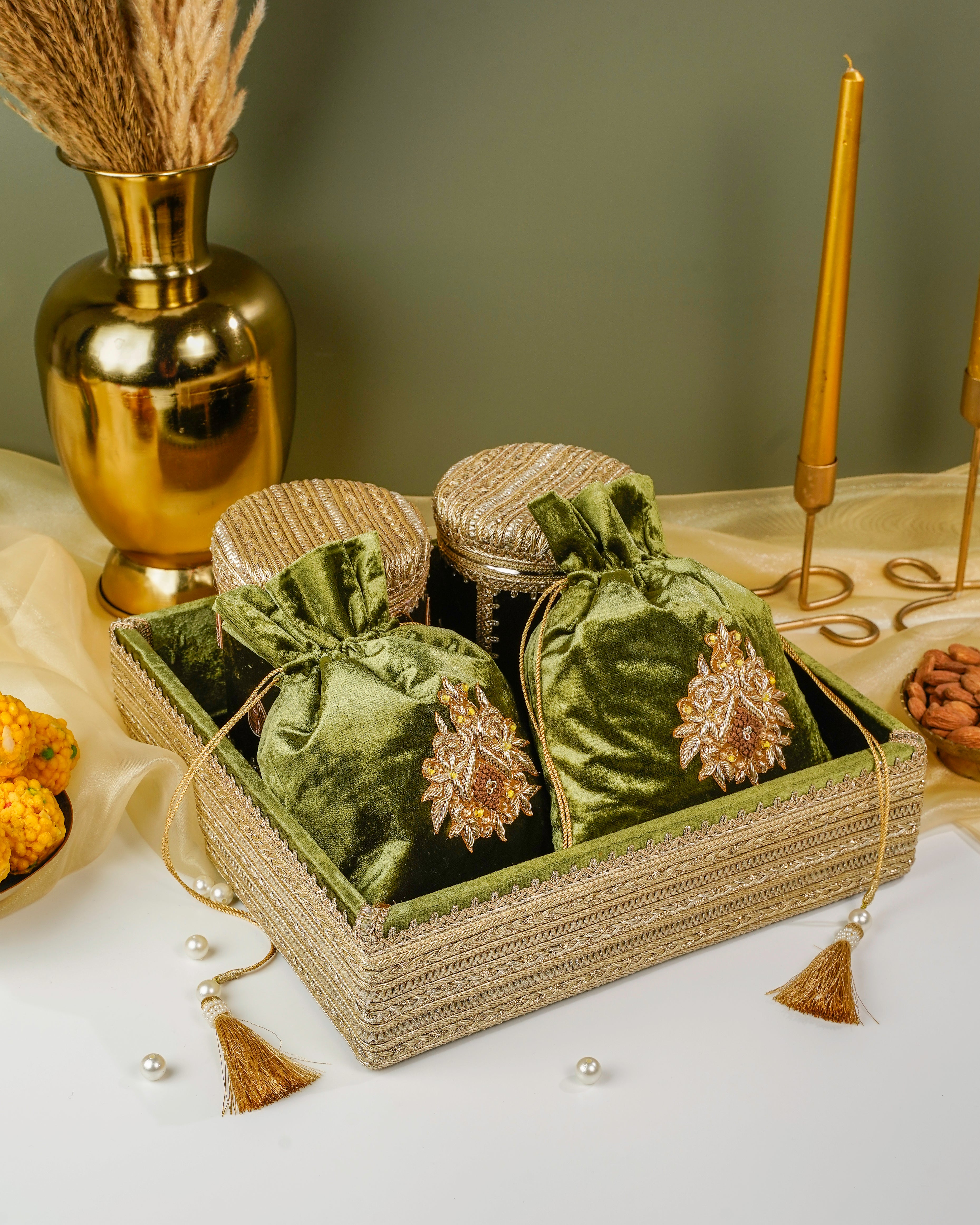 Saba Small Velvet Gift Set