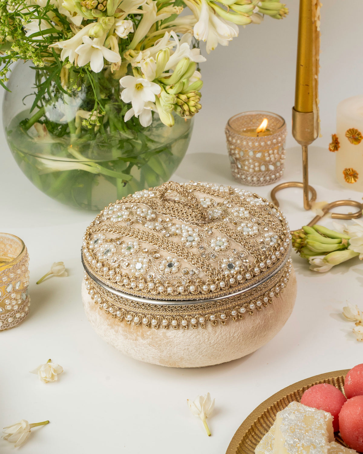 Saanjh Gold Ladoo Box