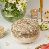 Saanjh Gold Ladoo Box - Image 1