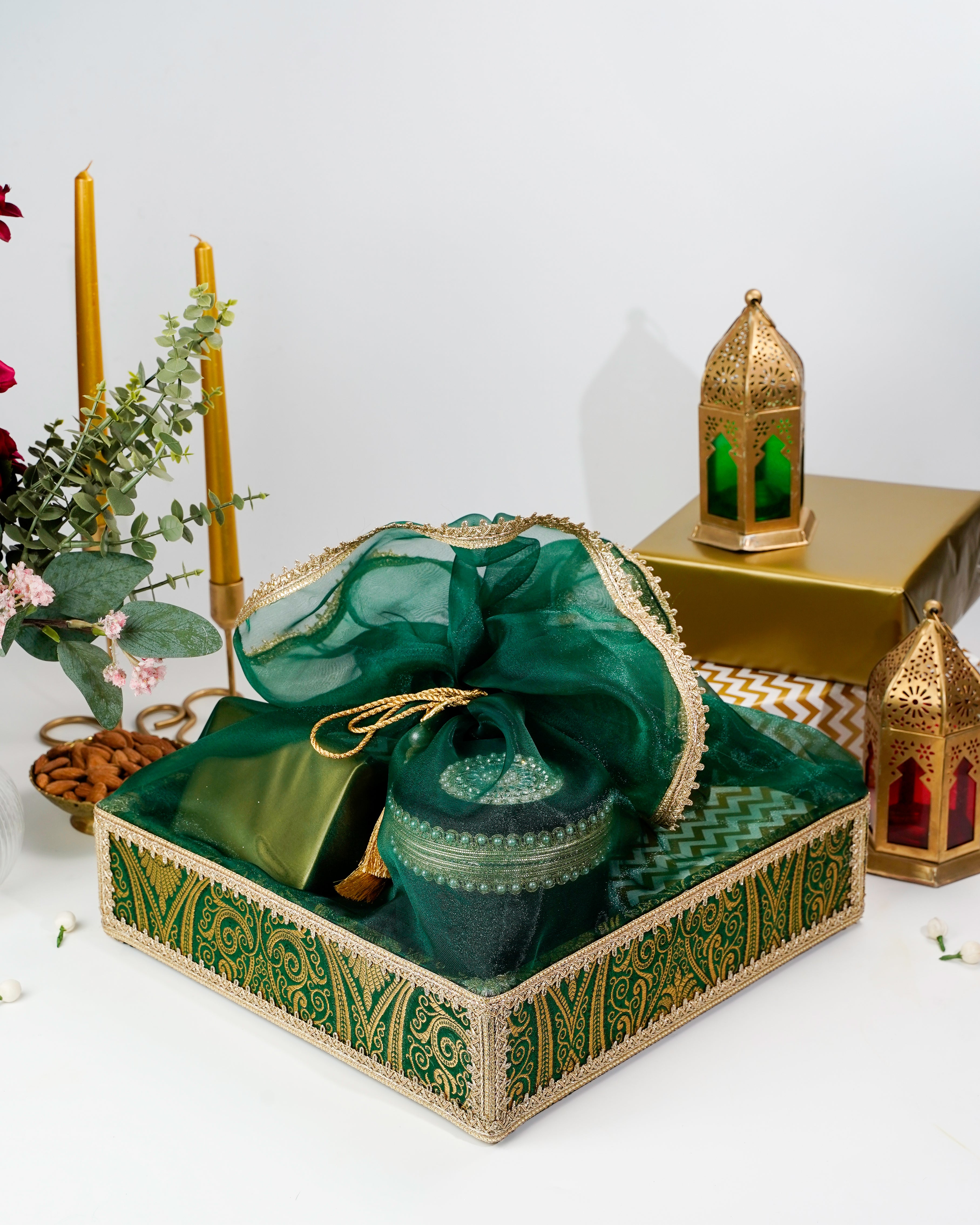 Baagh Brocade Tissue Basket