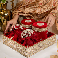 Saanjh Red Small Gift Set - Image 1