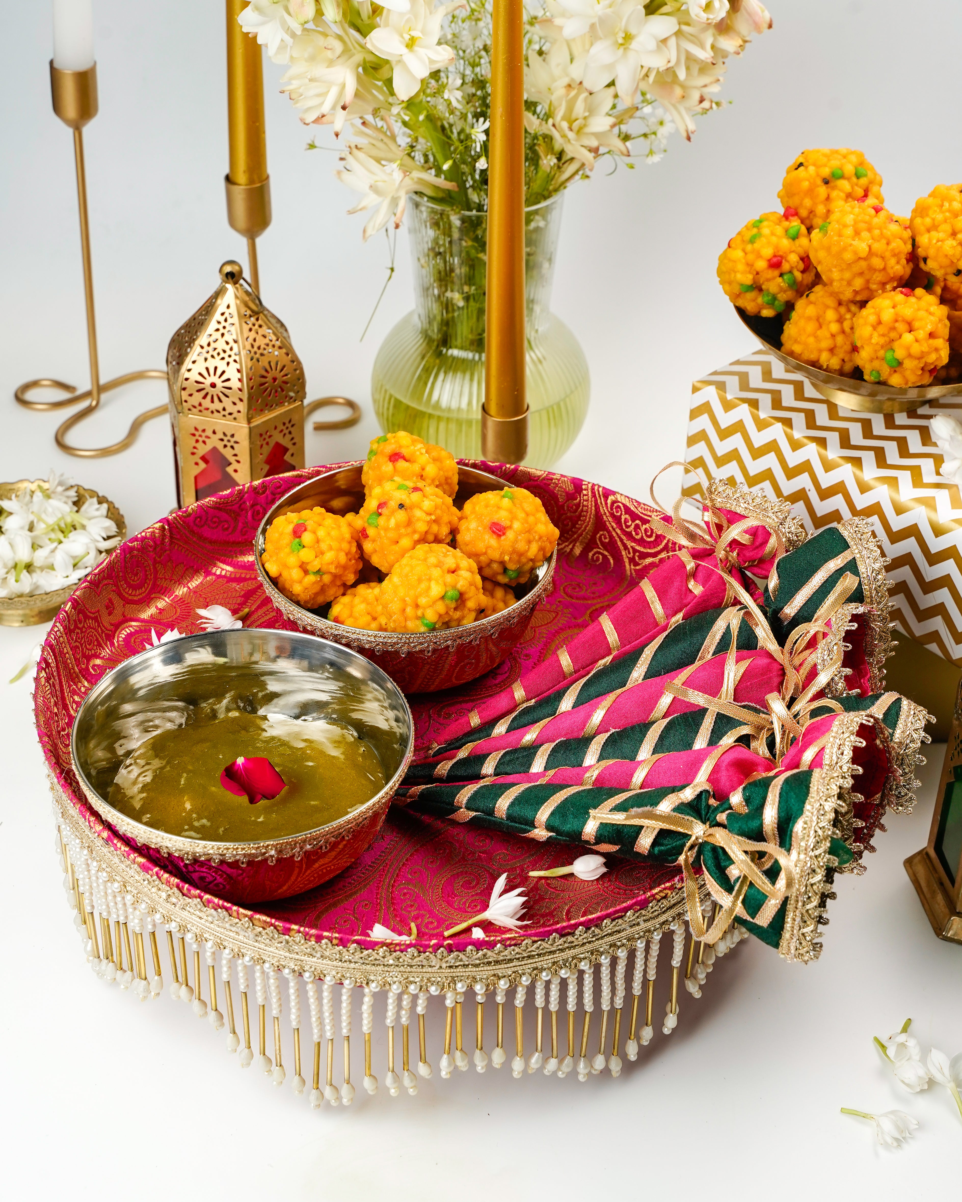 Gulzaar Paisley Mehendi Set