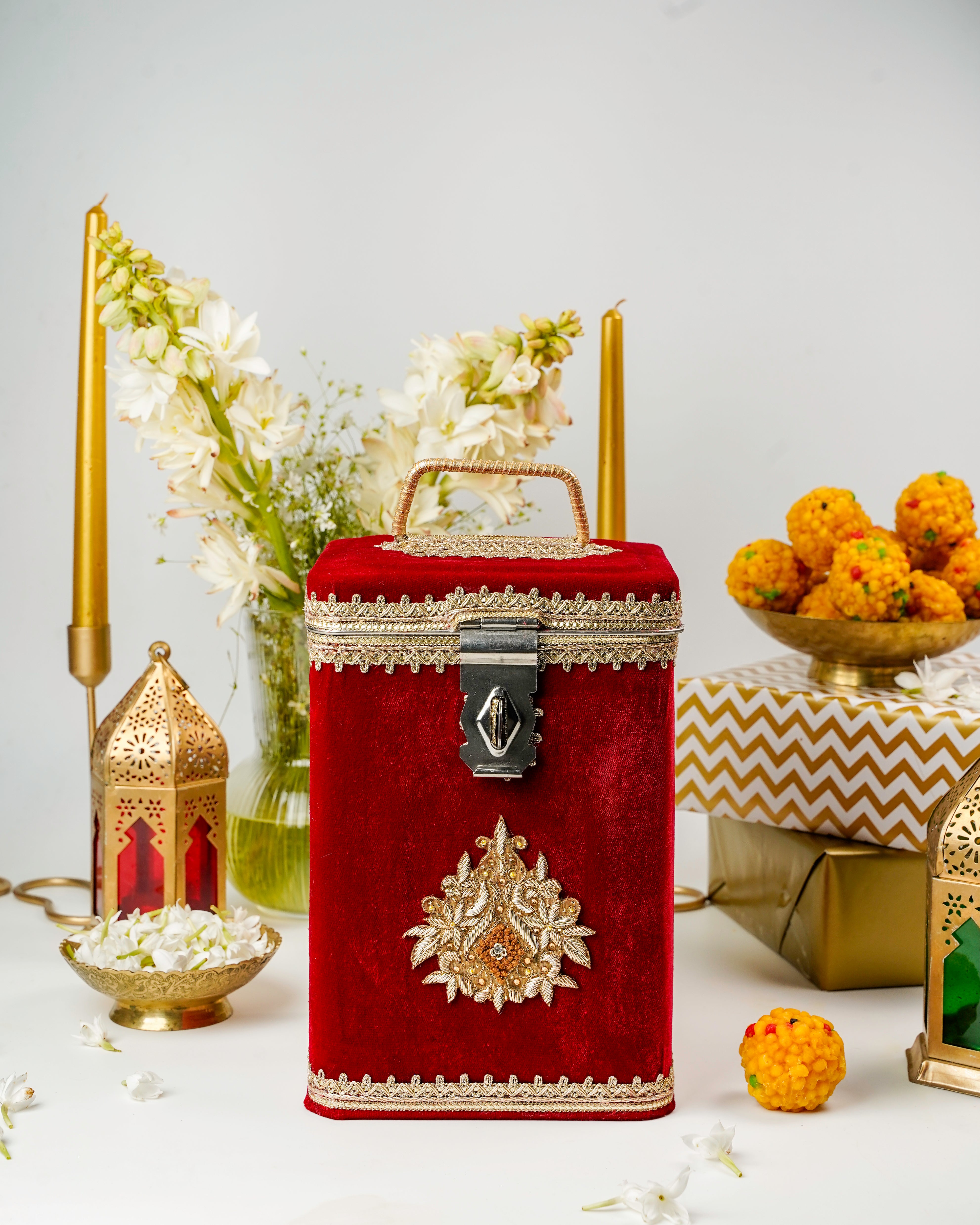 Red Velvet Bhaaji Box
