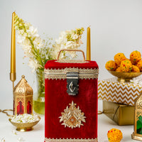 Red Velvet Bhaaji Box - Image 1