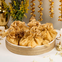 Zareen Ivory & Gold Potli Set - Image 2