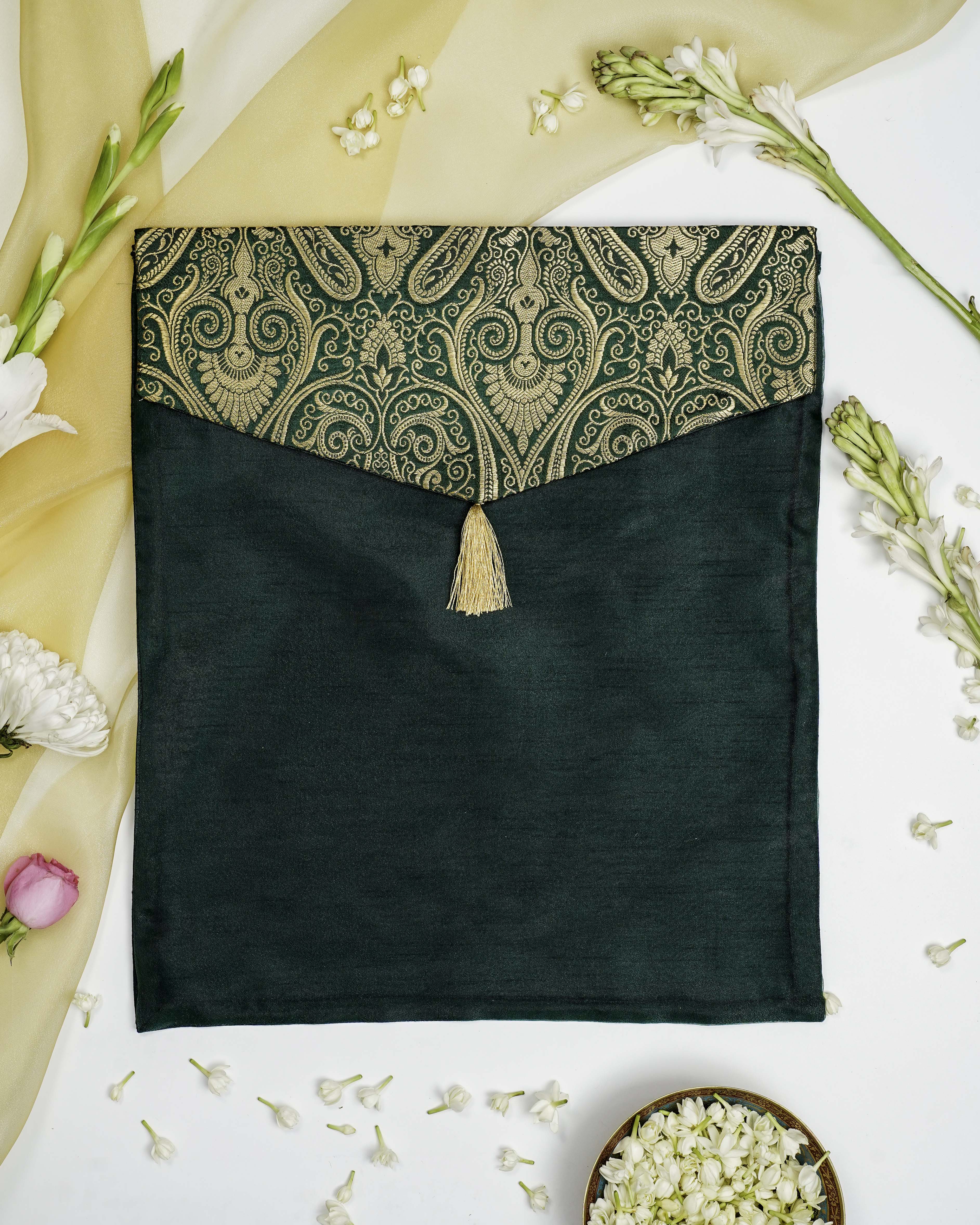 Baagh Brocade Trousseau Bag
