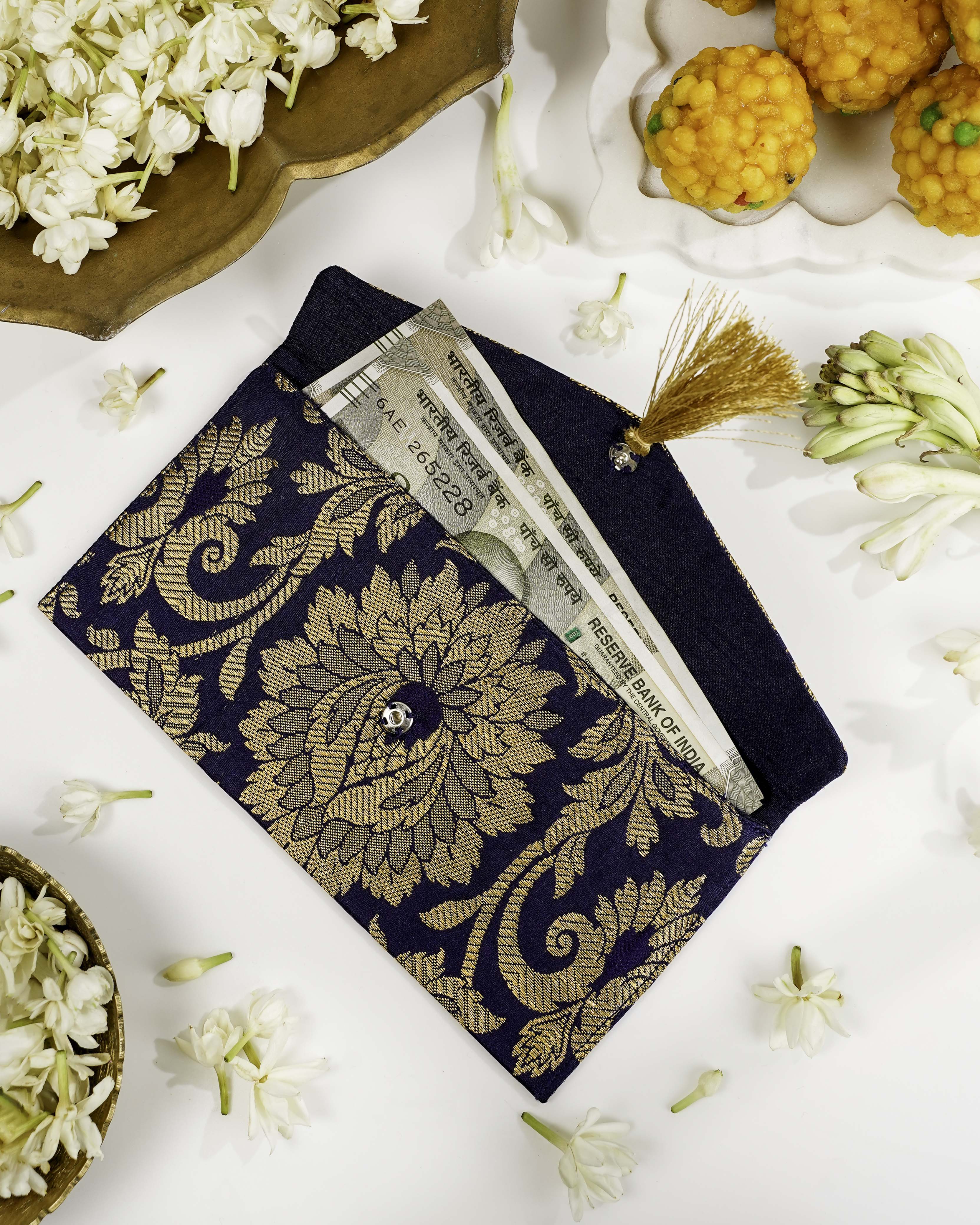 Chandni Brocade Shagun Envelope