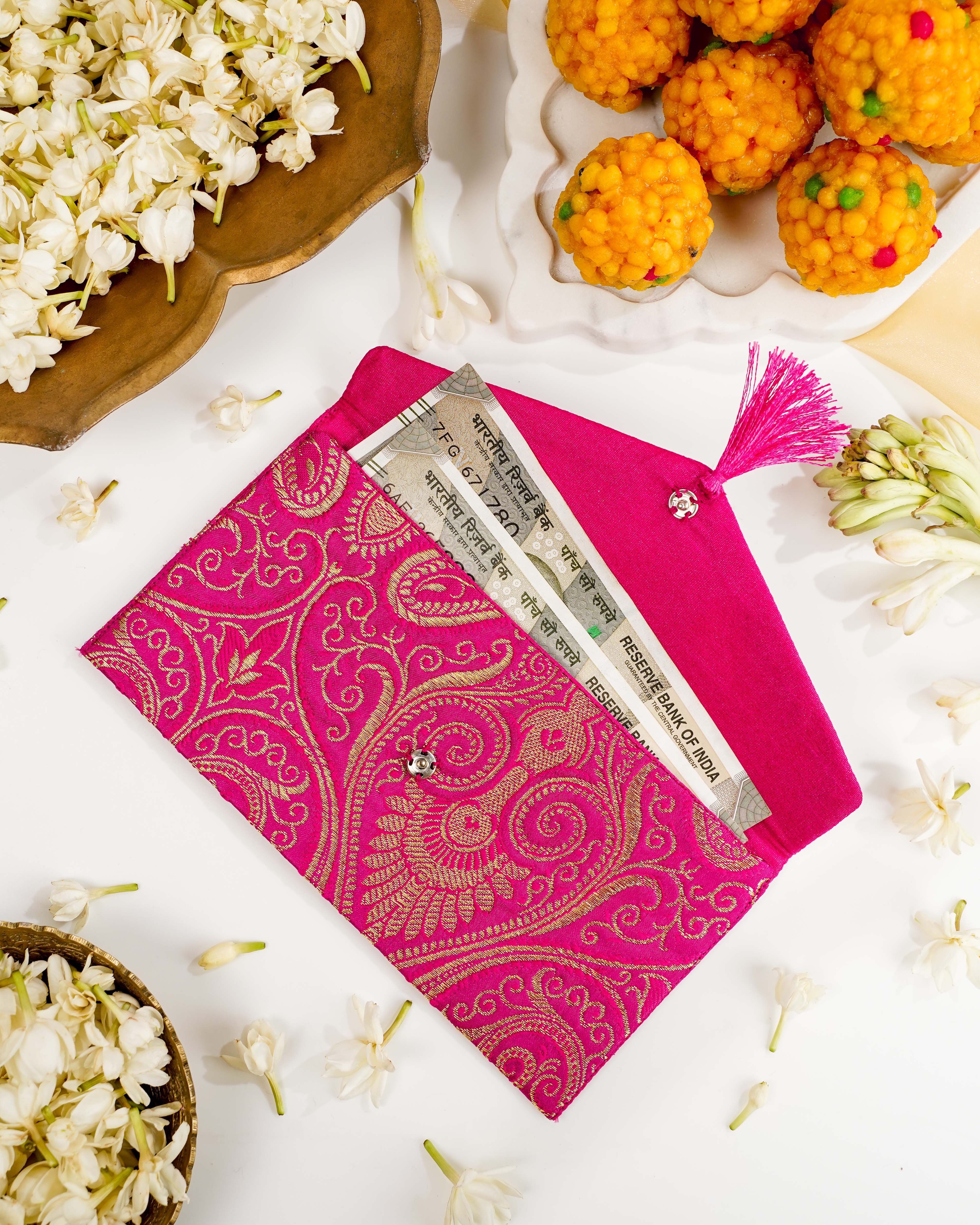 Gulzaar Brocade Shagun Envelope