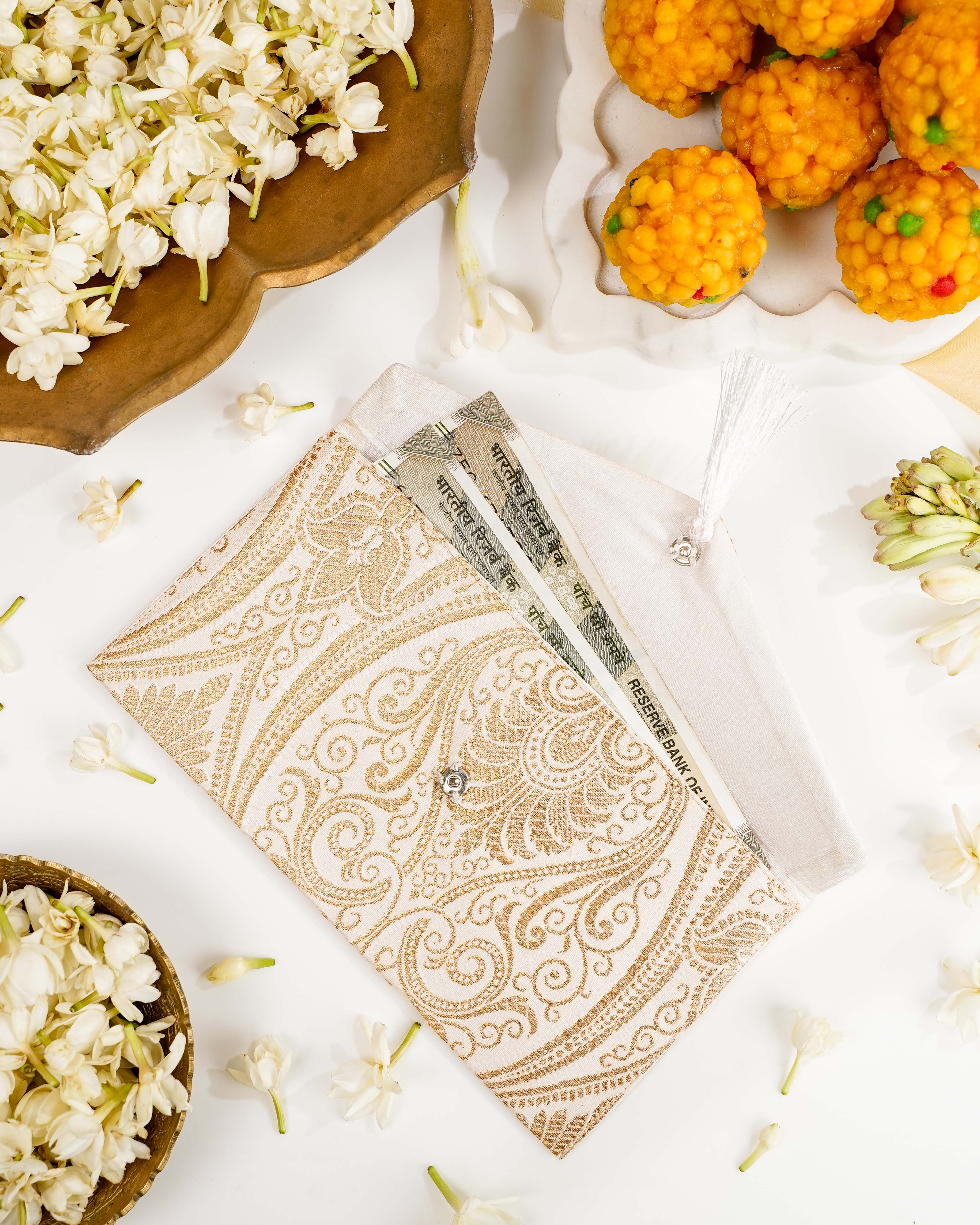 Noori Brocade Shagun Envelope
