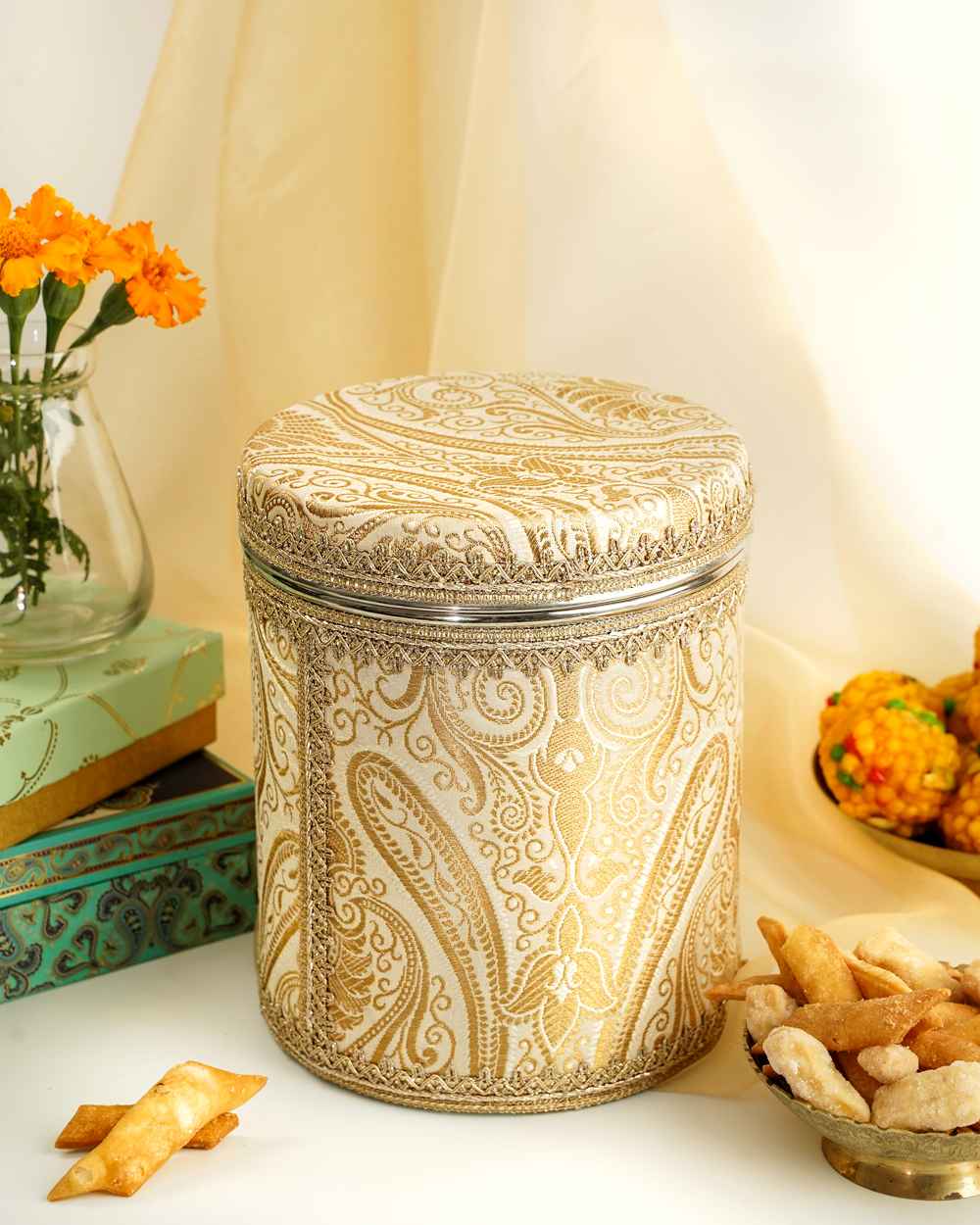 Noori Ladoo/Bhaji Box