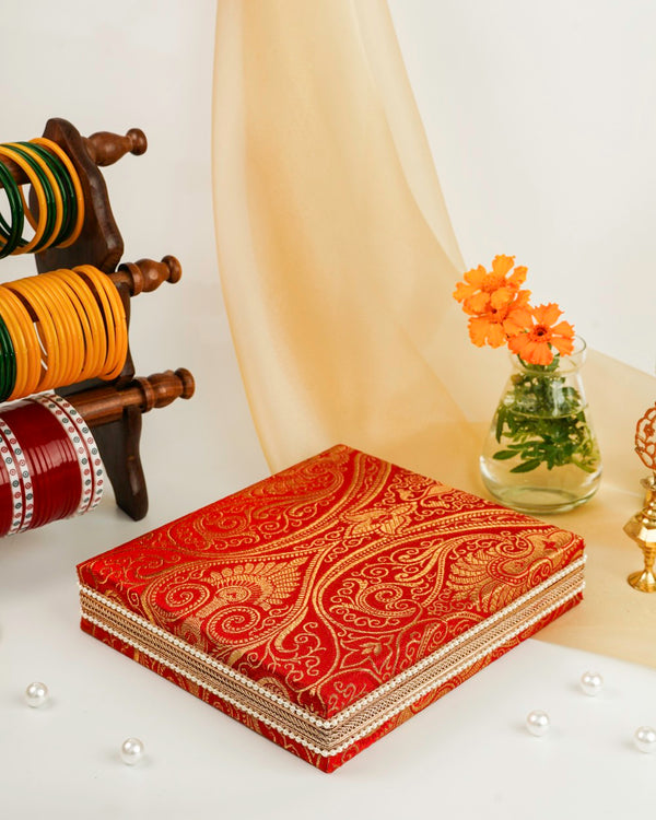 Sindoori Paisley Brocade Necklace Box image 0