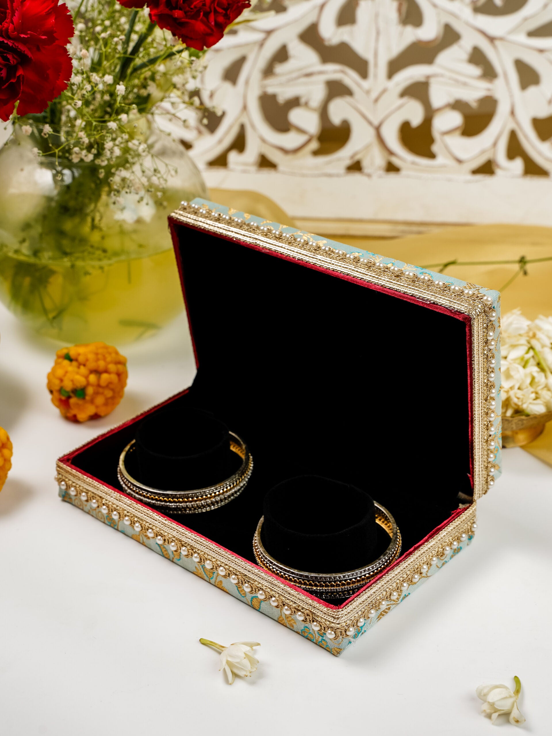 Seher Double Brocade Kada Box image 1