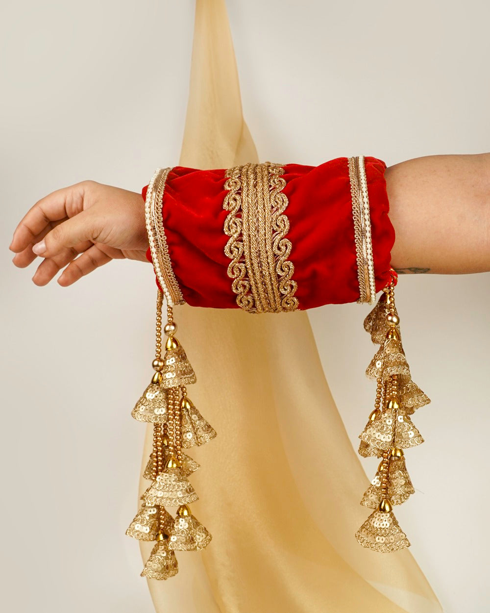 Sindoori Velvet Chura Cover - Big Tassel