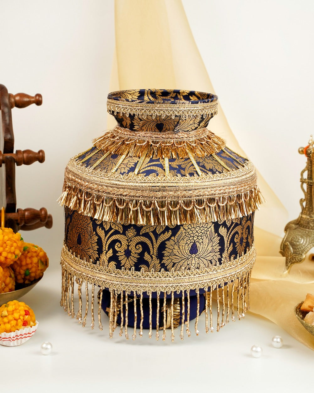 Chandni Brocade Jaggo