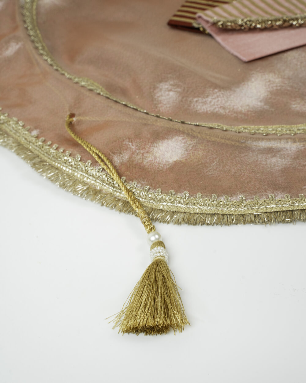 Bahar Brocade Lap Cover, a gift holding products specially used in Indian weddings presented by Navka Studio.